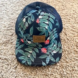 Dakine Women's Floral Print Trucker Hat